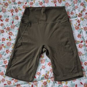NWOT BuffBunny Olive Bike Shorts